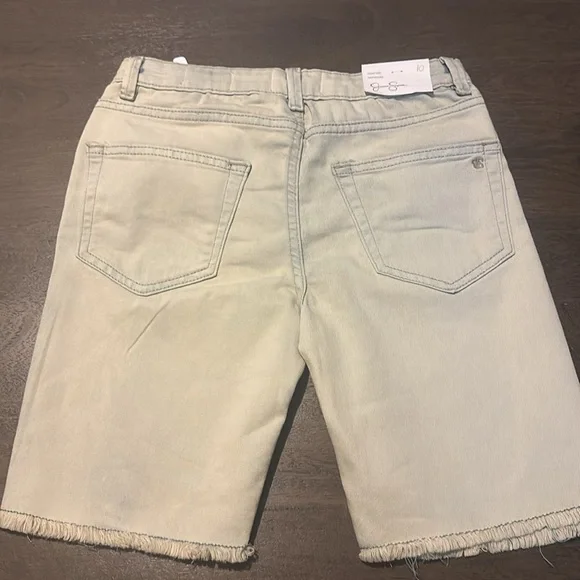 NWT Jessica Simpson
Big Girls 7-16 Denim Knee Length Short - Picture 5 of 9